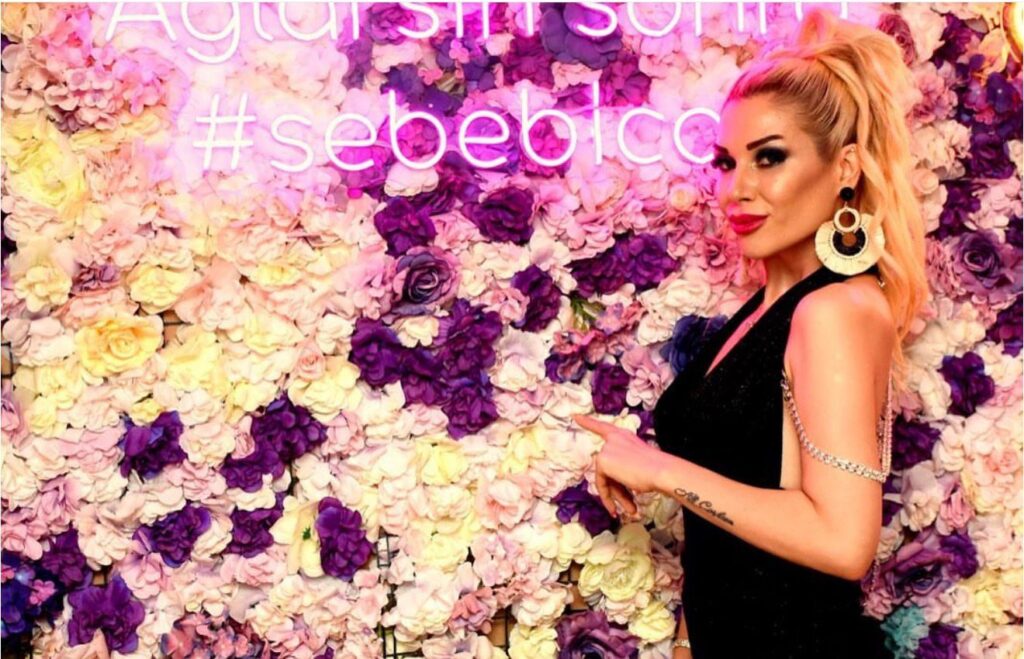 Her Cuma–Cumartesi DJ Kabinde Demet Coşkun Rüzgarı